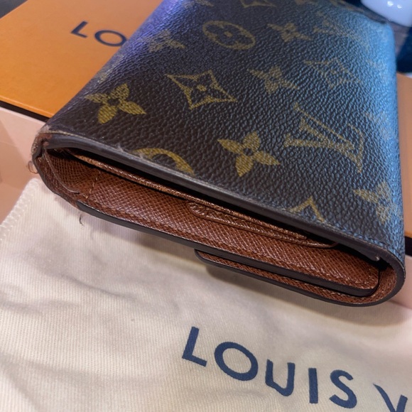 🌟Authentic⭐️ Louis Vuitton Tresor Trifold wallet - Picture 7 of 10
